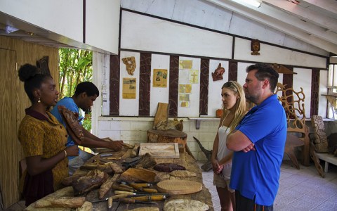 St-Lucia-Island-Tour-Local-Artist-Arts-Craft-Wood-Carving-Shopping-Souvenir-3-1